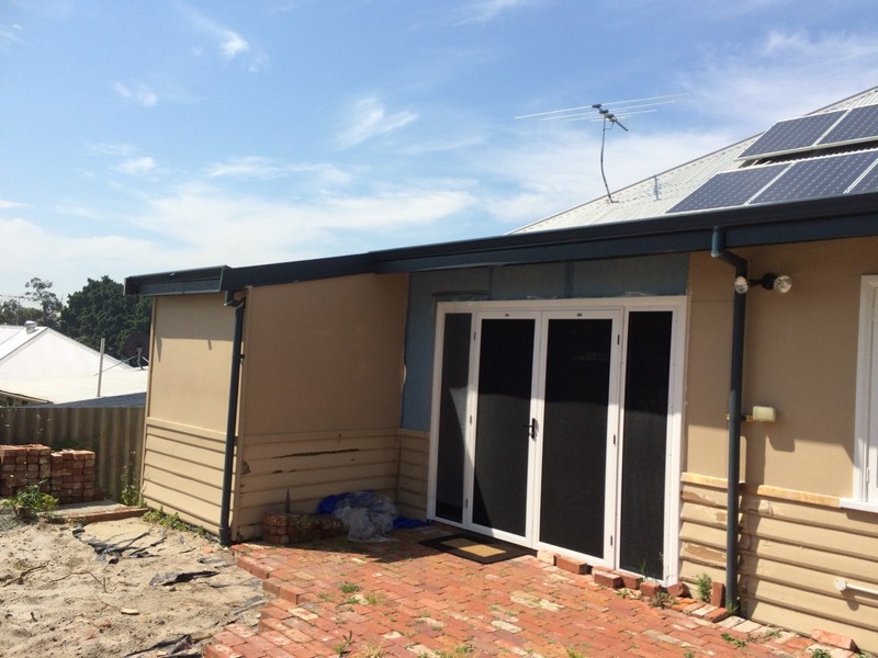 befrore great aussie patios installed a new gable patio