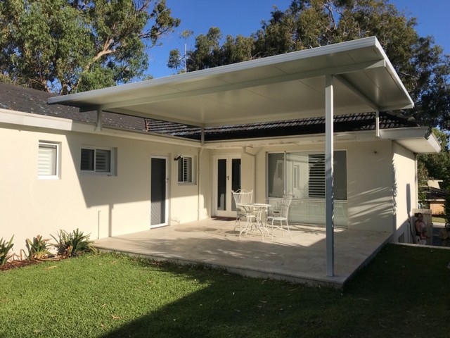 floating custom flat patio in solarspan by great aussie patios